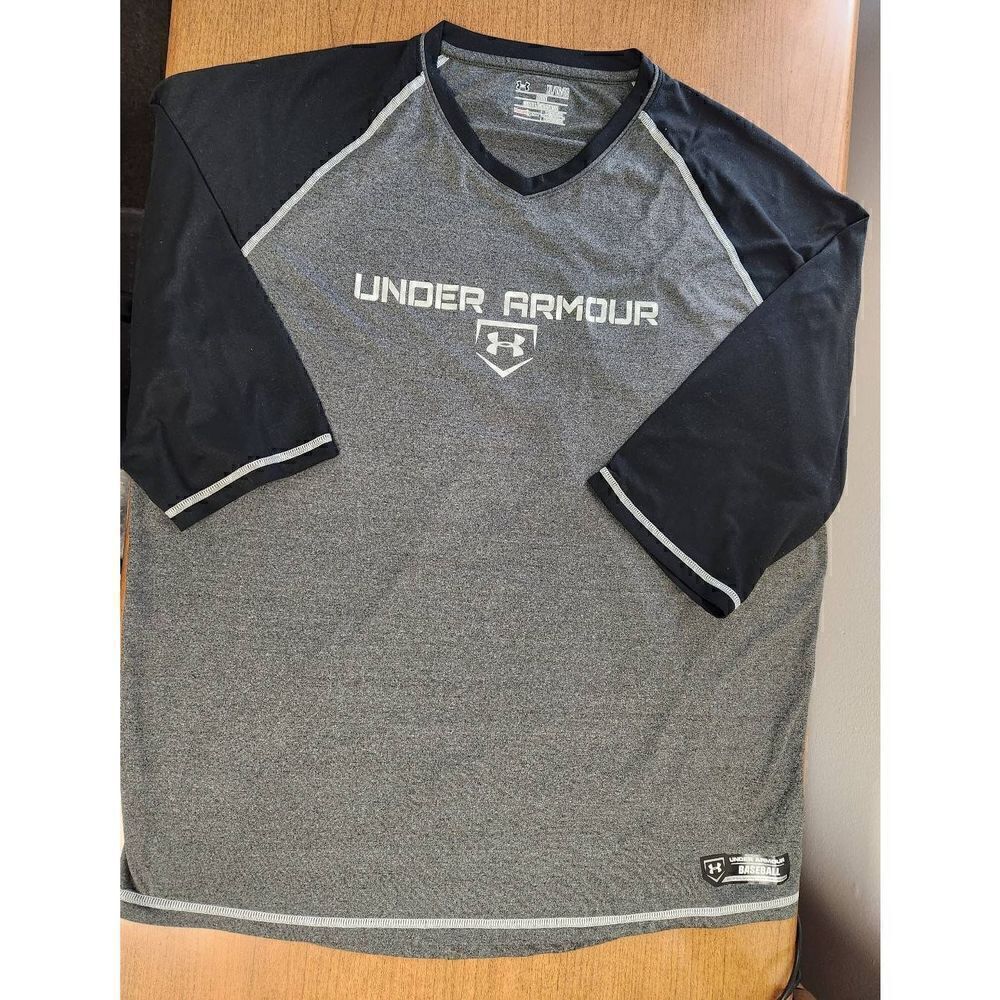 Under Armor Xl Baseball grey and black